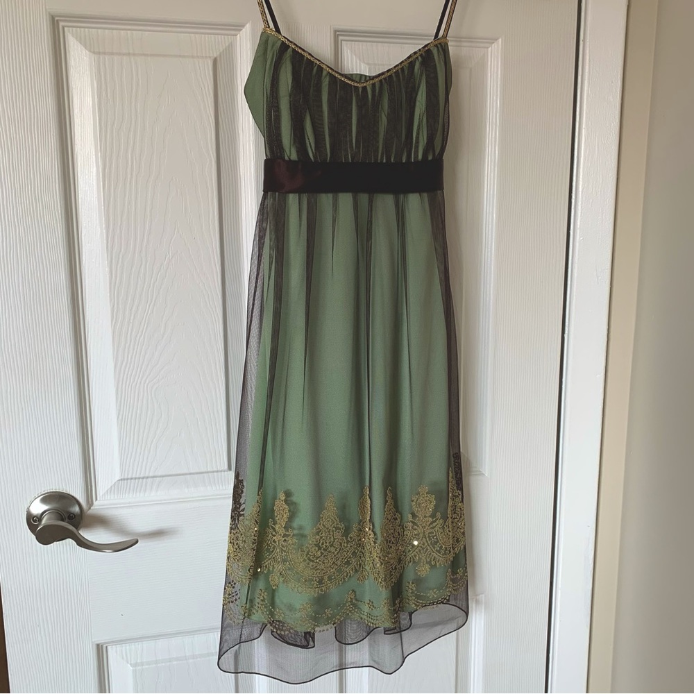 Teese Me Green/Brown Party Dress with Gold Details - size S
